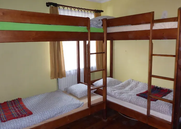 Folks Village Plowce House *