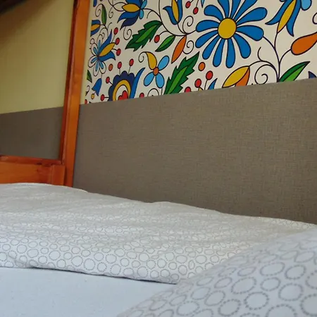 Folks Village Plowce House *