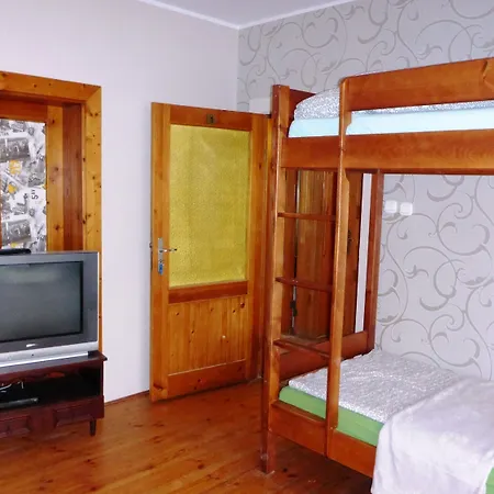 Folks Village Plowce House Хостел