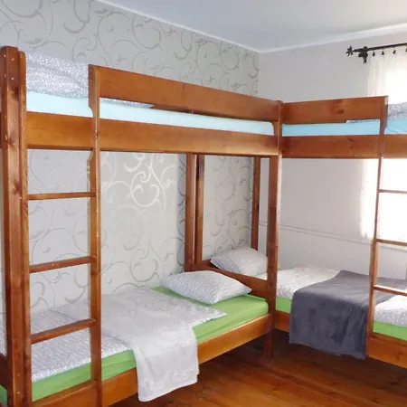 Хостел Folks Village Plowce House