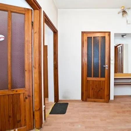 Хостел Folks Village Plowce House Гданьск