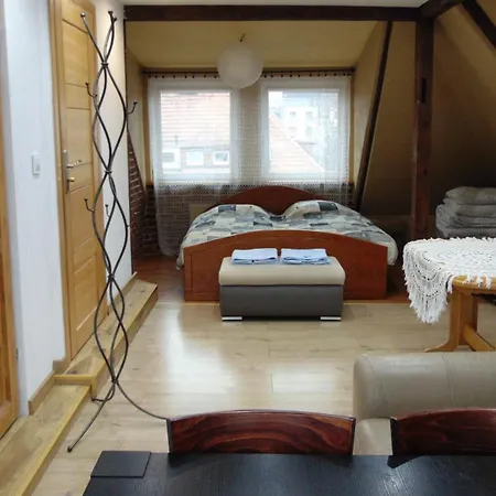 Folks Village Plowce House Hostal Gdansk