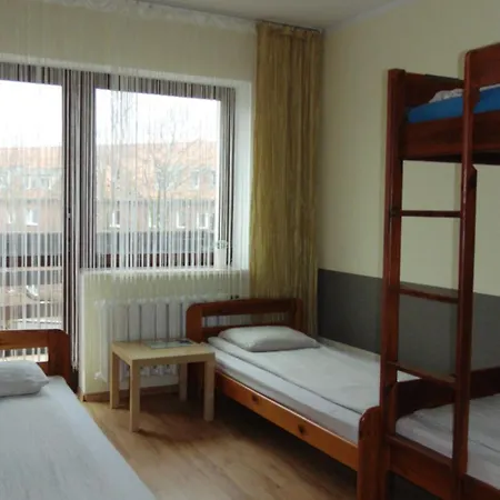 Хостел Folks Village Plowce House *
