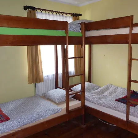 Хостел Folks Village Plowce House
