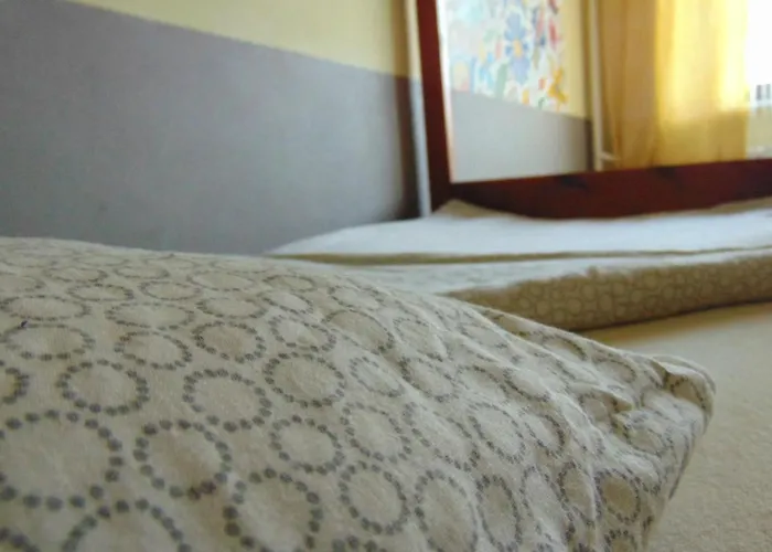 Folks Village Plowce House *