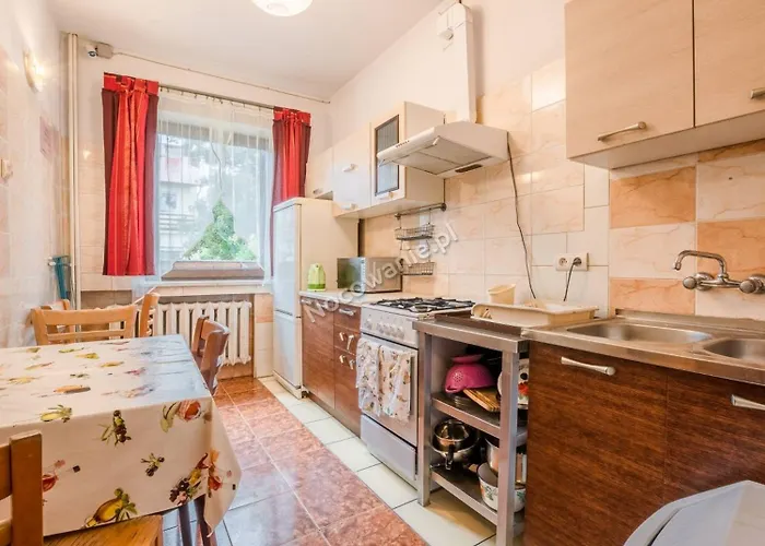 Folks Village Plowce House *